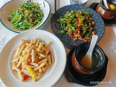 -鄱阳湖·江西小炒·瓦罐煨汤(五道口店)