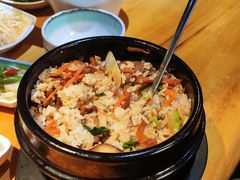 牛肉拌饭-唯成•韩国炭火烤肉 유성고기