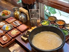 -银米·云南传统过桥米线(双廊黑金冠店)