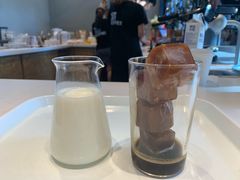 黑砖拿铁-dotcom coffee古点咖啡(致真大厦店)