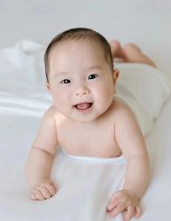 -唯一视觉婚纱摄影(石首店)