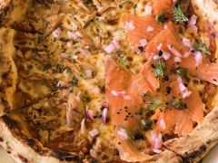 烟熏三文鱼披萨-PIZZA BIANCA(万象城店)