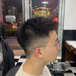 -MARTIN'S BARBER SHOP男士理发馆