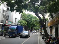 -海口滨海新村143号海南老字号炒菜店