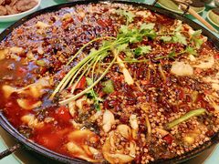 -鸿顺老铁锅美蛙鱼府(解放碑店)