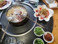 -南渝食府.墨脱石锅松茸鸡
