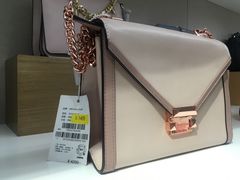 -唯品会(北京国瑞城店)