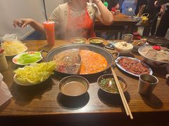 -萍姐火锅·公路夜市(武汉首店)