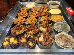 -董哥山城碗碗香(美专校街店)