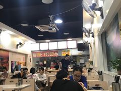 大堂-兄弟深夜豆浆