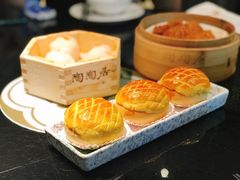 酥皮水牛奶菠萝包-陶陶居酒家(海岸城店)