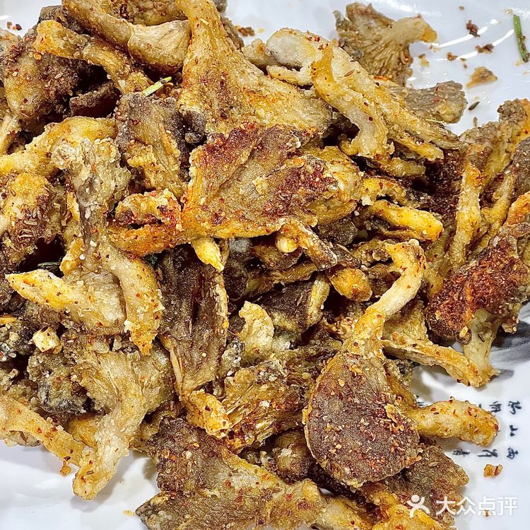 济宁量大实惠的饭馆子！！小鸡泡面🐔简直了！！