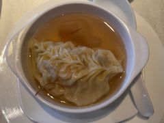 花胶灌汤饺-皇朝会.经典传统粤菜(外滩店)