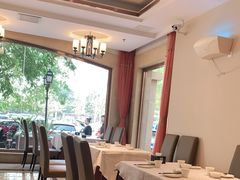 靠窗位-金蝉食府(维吉奥广场店)