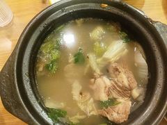 -三鞭一花·独一处·元英砂锅(海光寺店)
