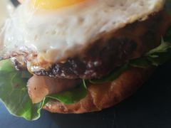 -HIGH FIVE哈福手工汉堡(桂林路店)