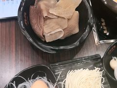 -资和信百货商场