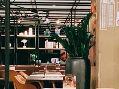 -港丽餐厅