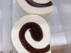 豆沙奶卷-牛姥姥牛奶酪