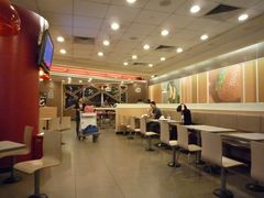 大堂-麦当劳(萧山国际机场T3航站楼店)
