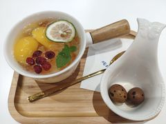 银耳桃桃-炖物24章·顺时轻养茶(杭州大厦店)