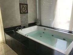 -三亚亚龙湾雅高铂尔曼别墅度假酒店