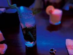 -vimi便利店酒吧