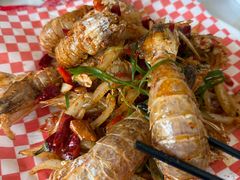 -覃记海鲜美食餐厅