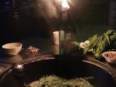 -粘豆包柴火铁锅炖