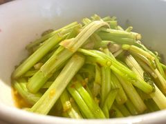 豆辣水芹菜-炒师傅腊鲢鱼(左家塘店)