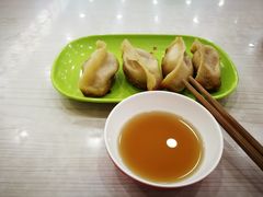 -珊珊小笼馆(仙霞路店)