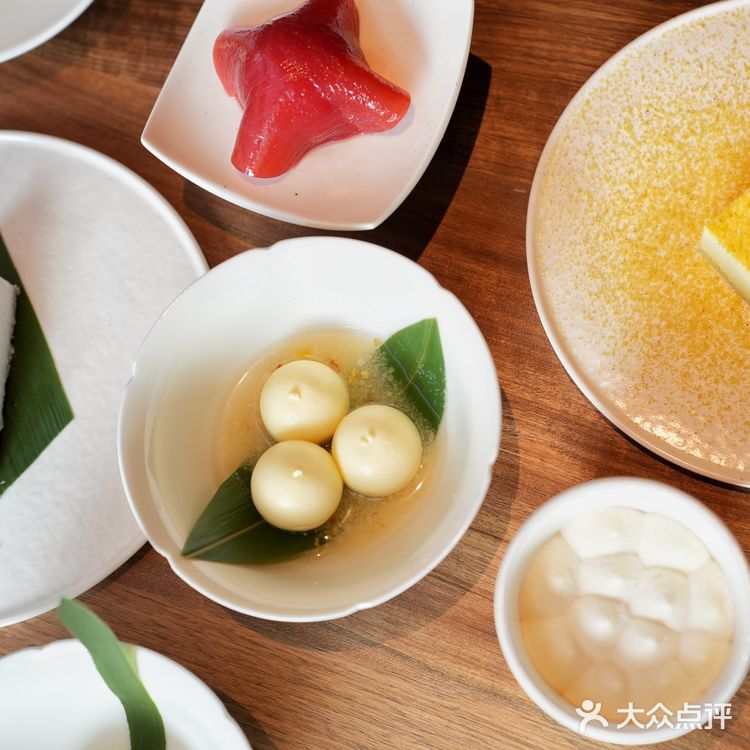 ​相识在第六年 终于，元古​落户深圳 ​一年四季为骨干