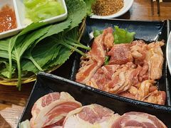 -韩风烤牛肉冷面店