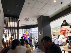 等位区-汉堡王(龙德广场店)