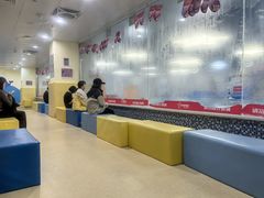 -蓝旗亲子游泳(范湖万达广场店)