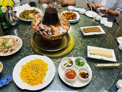 -一口猪海鲜浑锅·东北家常菜