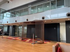 -奔驰上海利星(七宝店)