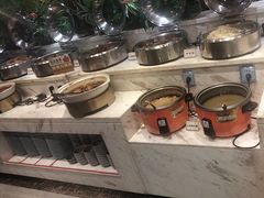 -金滏山烤肉·海鲜·火锅自助餐厅(襄阳万达店)