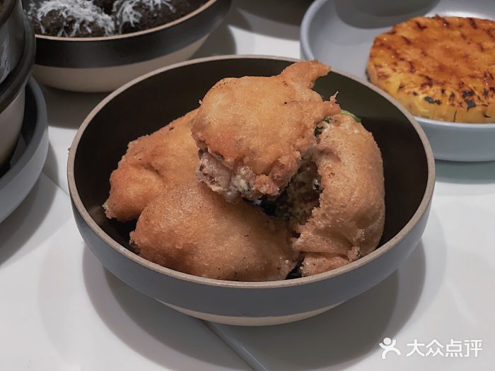 胡麻(静安嘉里店)傣味炸鸡图片