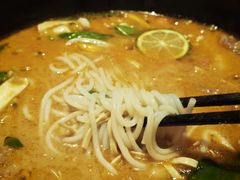 -银米·云南传统过桥米线(双廊黑金冠店)