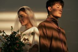 -雪中彩影婚纱摄影·微光艺术中心