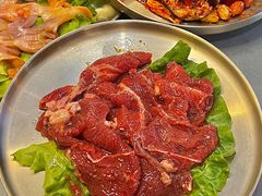 -围炉肉舍•炭烤活鳗•丹东海鲜烤肉(步行街店)
