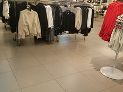 -H&M(鹏欣水游城店)