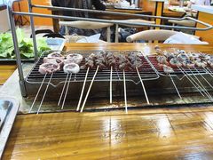 -哈尔滨小酒馆·鲜肉现穿自助烧烤(康新花园店)