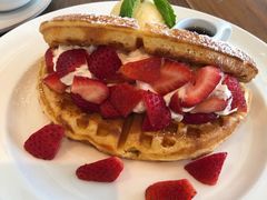 -ROAST coffee & eatery