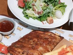 -HUZI虎滋精酿餐吧(京西大悦城店)