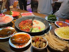 -萍姐火锅·公路夜市(武汉首店)