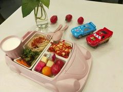 -汽车博物馆主题餐厅