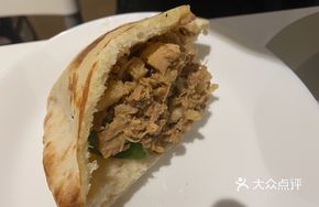 Tongguan Meat in Mantou