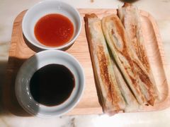 -弄堂里(西溪龙湖天街店)